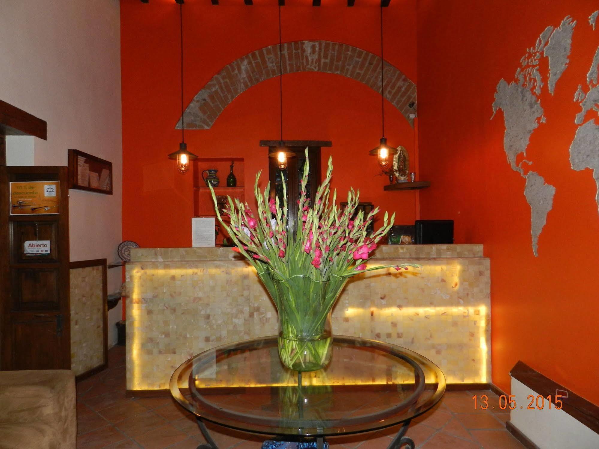מלון Collection O Al Otro Lado Del Rio, פואבלה מראה חיצוני תמונה Reception at the hotel