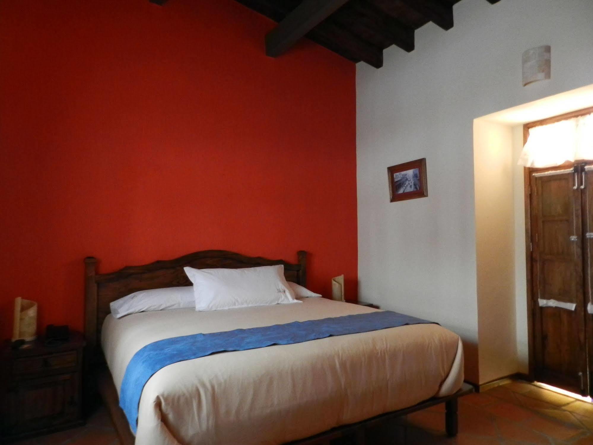 מלון Collection O Al Otro Lado Del Rio, פואבלה מראה חיצוני תמונה A room at the hotel