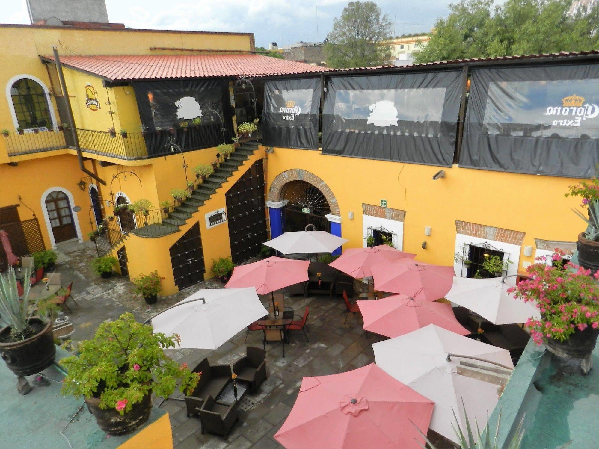מלון Collection O Al Otro Lado Del Rio, פואבלה מראה חיצוני תמונה Restaurant in San Cristóbal de Las Casas